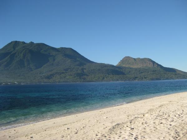 Vulkaninsel Camiguin: Natur pur und heiße Quellen